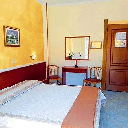 Capri Hotel