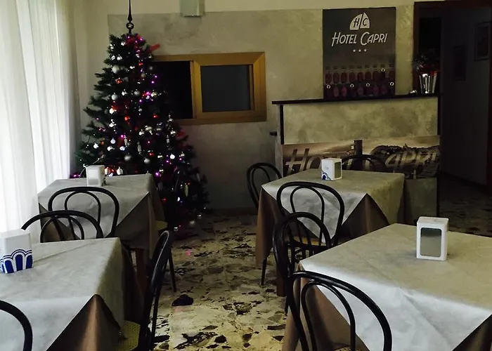 卡普里酒店 酒店