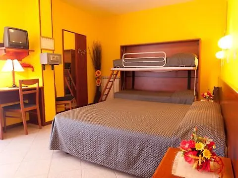 卡普里酒店 迪亚诺马里纳